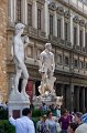 0041Piazza della Signora